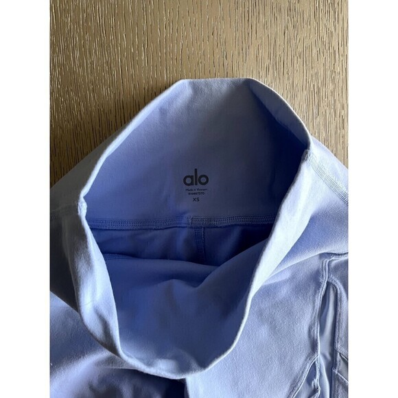 ALO High Waisted Yoga Legging Blue | Size Small | RN #87370 | Comfy & Stylish - Picture 3 of 8